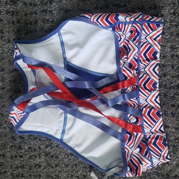 Chestee Women's Lifting Sports Bra - Picture 2 of 6